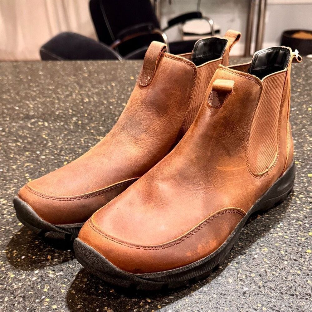 Lands End All Weather Brown oiled Leather Chelsea Boots. Size 11.5D.